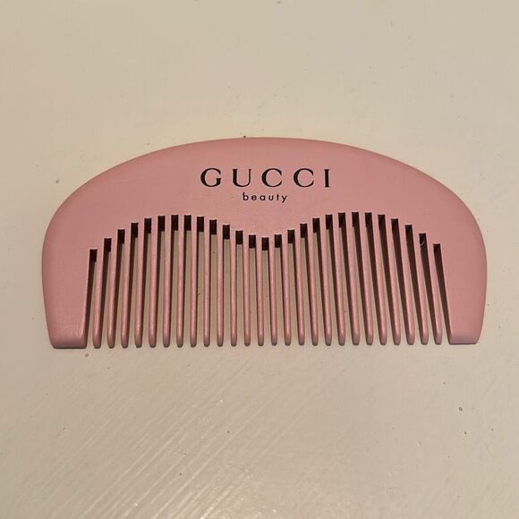Gucci Beauty Mini Hair Comb Pastel Pink Minimalist Luxury Travel Cosmetic Bag - Picture 1 of 6